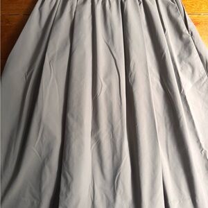 Uniqlo Women's Chic Tan skirt